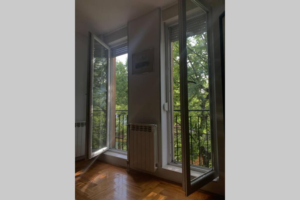 Renovated Cozy Studio 7 At Top Location - Available For Long Term Rentals โนวีซาด ภายนอก รูปภาพ
